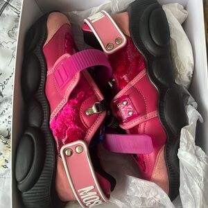 Moschino Tennis shoes